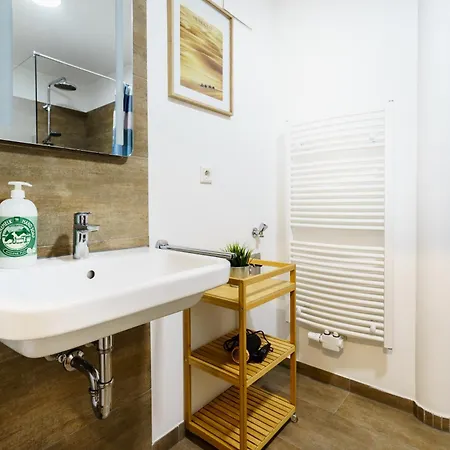 Boardinghaus Gruenefeld -w2 - Schoene Serviced - Kueche - Smart Tv - P - Premiummatratzen - Rainshower By Wooon Lägenhet Mettingen (North Rhine-Westphalia)